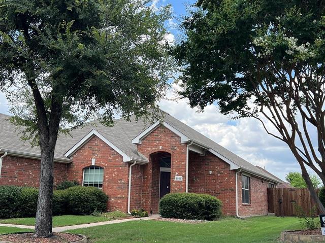 Photo - 1041 Wagon Trail Dr
