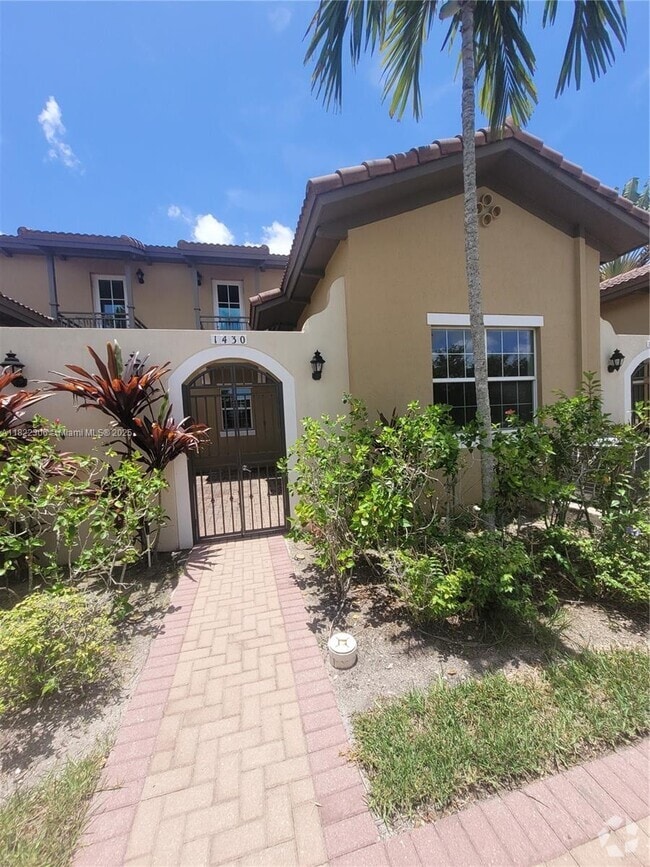 Building Photo - 1430 SW 147th Ter Rental