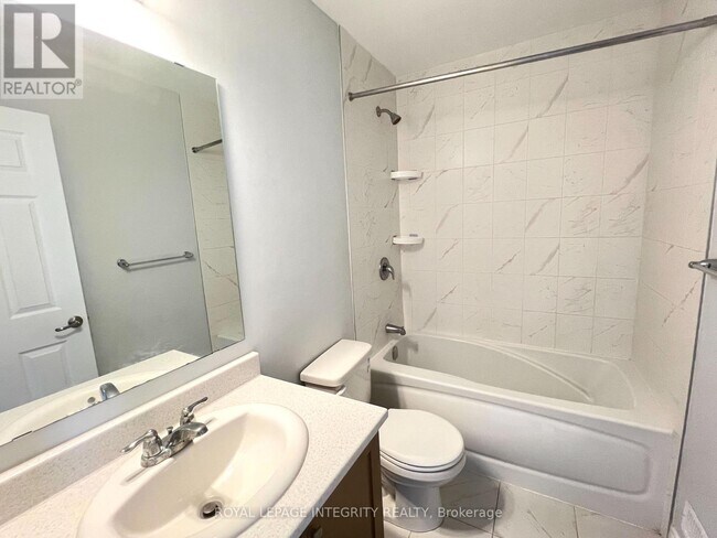 Photo - 913 Moses Tennisco St