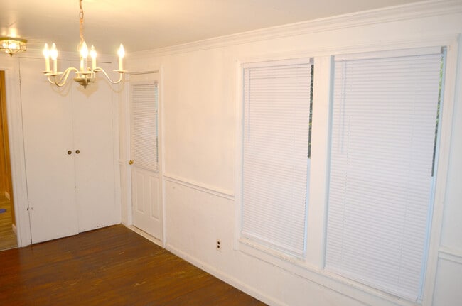 Photo - 3690 Enlow Rd