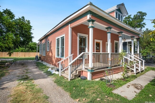 312 Leigh St
