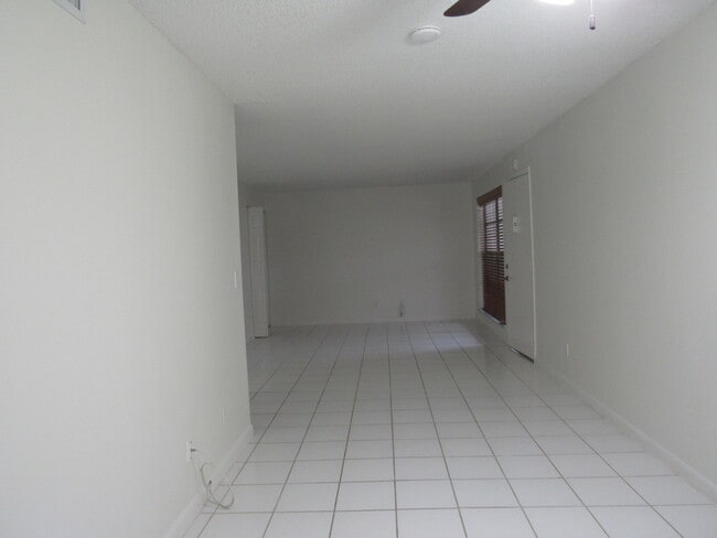 Photo - 2110 SE Edler Dr