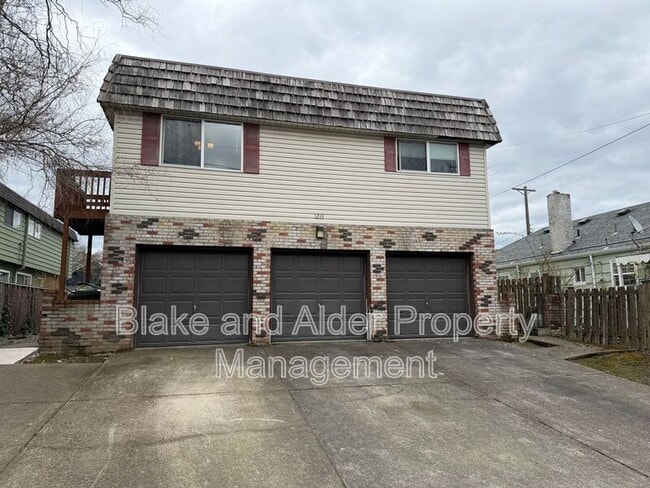 Photo - 1215 SE Haig St