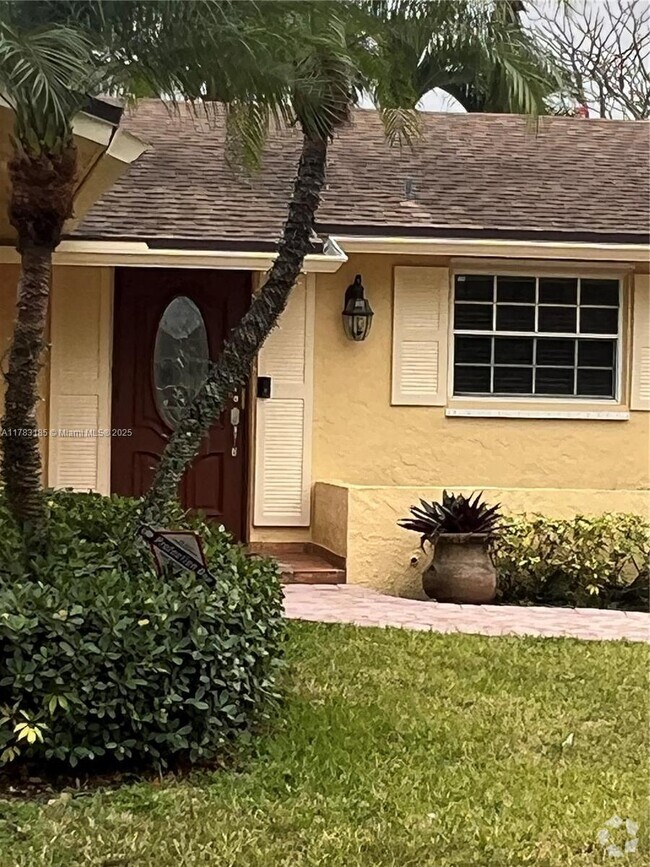 Building Photo - 13220 SW 86th Ln Rental