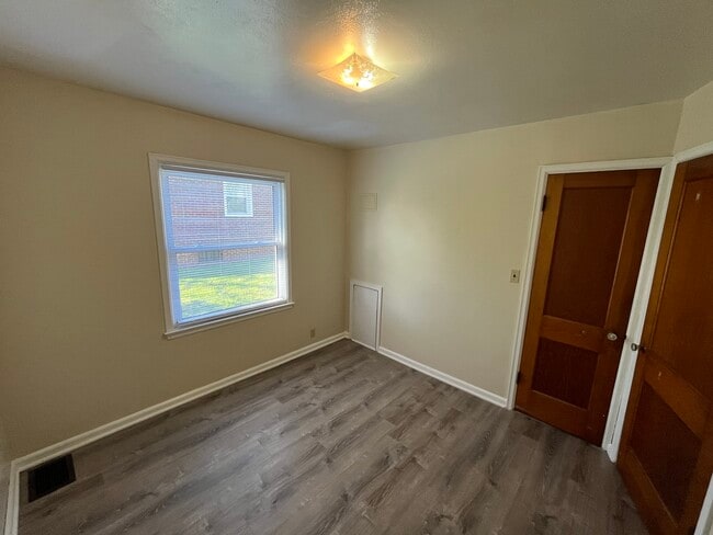 Photo - 2904 Lincoln St