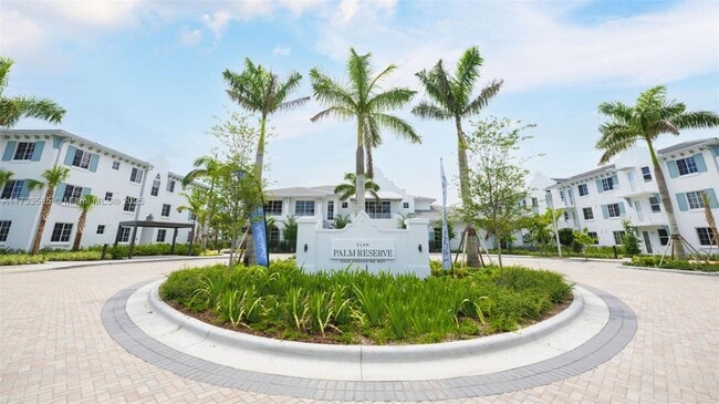Photo - 4350 Peregrine Way Unit C1