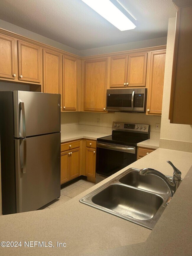 Photo - 8601 Beach Blvd Unidad 201