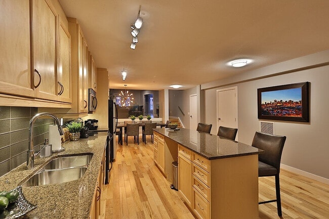 Photo - 10154-10103 103 St NW Unit SI FL2-ID1438817P