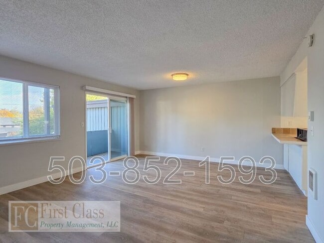 Photo - 12345 SW Hall Blvd Unidad 26