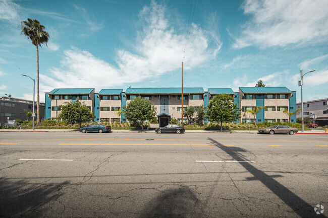 Building Photo - 7317 Haskell Avenue Rental