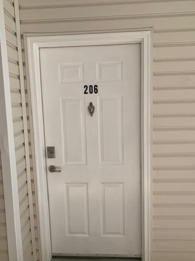Photo - Beautiful Condo! Unit #206