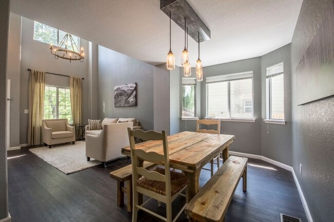 Photo - Immaculate 4B/3B in Superior - Available July 5th