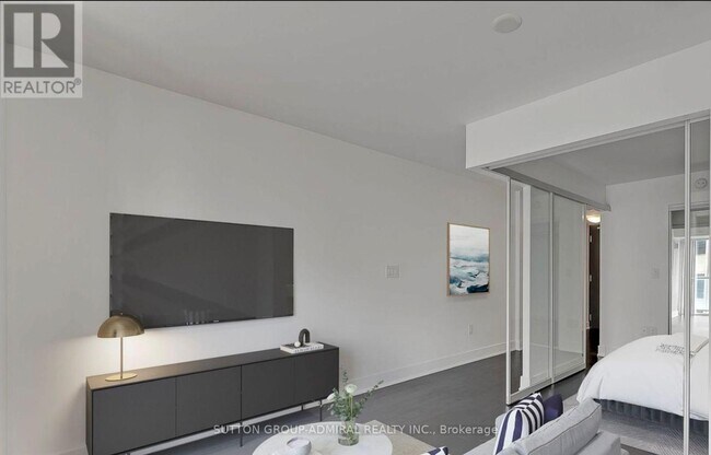 Photo - 955 Bay St. Unité 2012