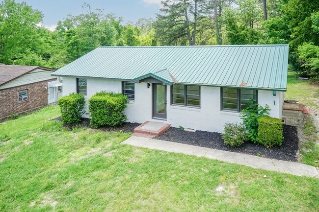 Photo - Spacious 4-Bedroom Rental – 10 Minutes from Fort Bragg & local amenities!