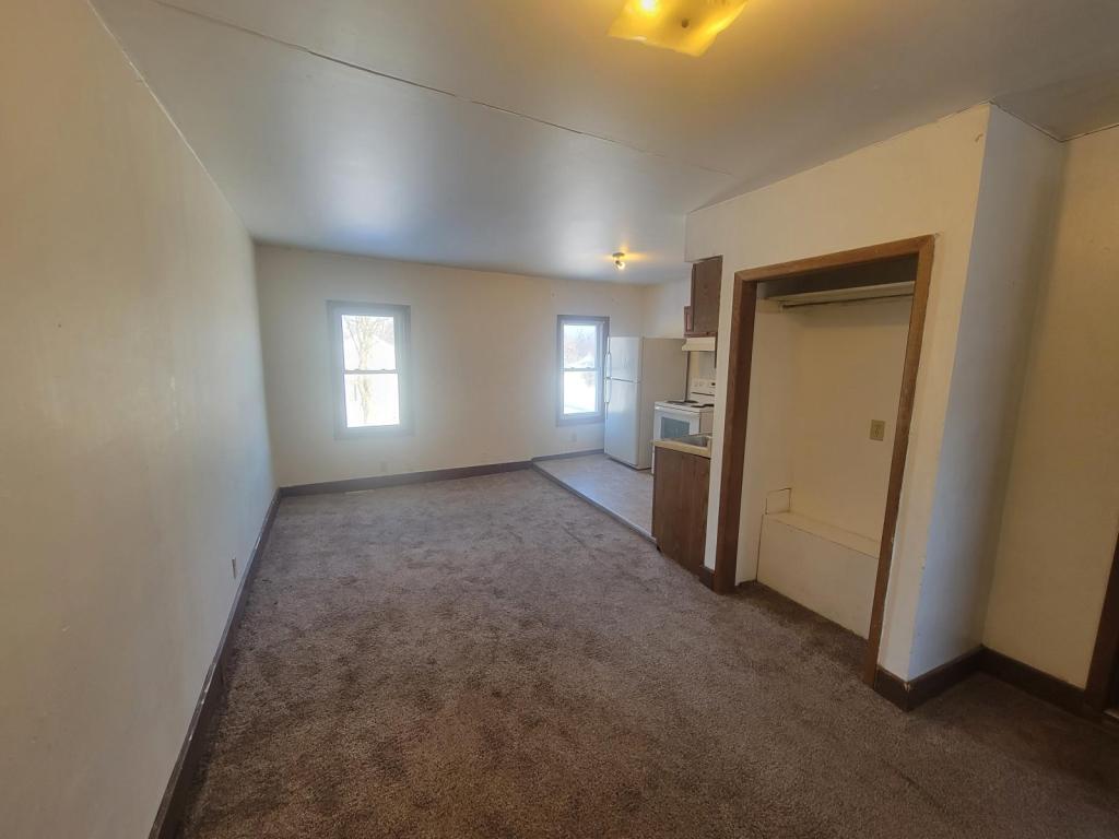 Photo - 425 S 6th St