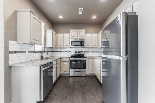 Photo - 3814 SW Peachwood Dr