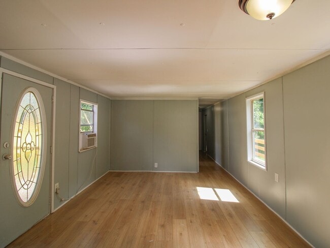 16 Simpson Rd
