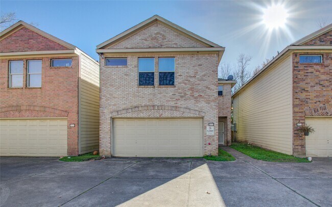 Building Photo - 4512 Balkin St Rental