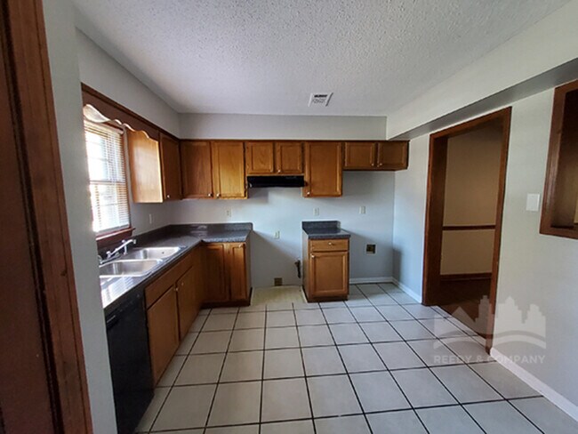 Photo - 3542 Bishops Gate Dr