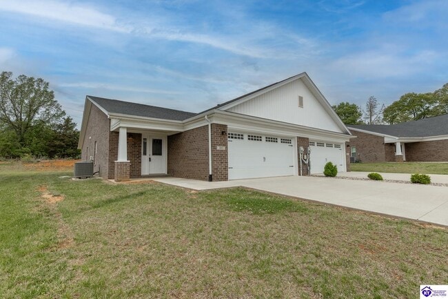 Photo - 305 Breckinridge Cir