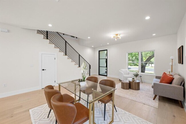 Photo - 13 Autumn Oaks Dr