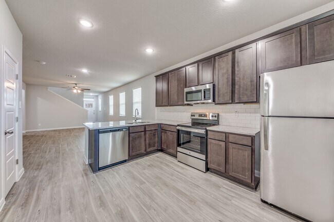 Photo - Gorgeous 3/2.5 on cul-de-sac in Cibolo wit...