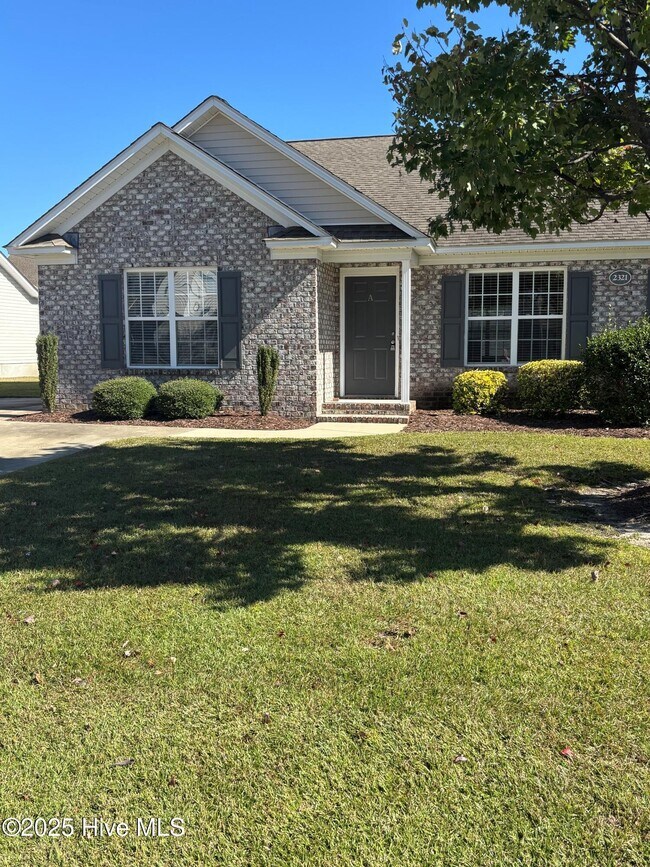 Photo - 2321 Sadler Dr