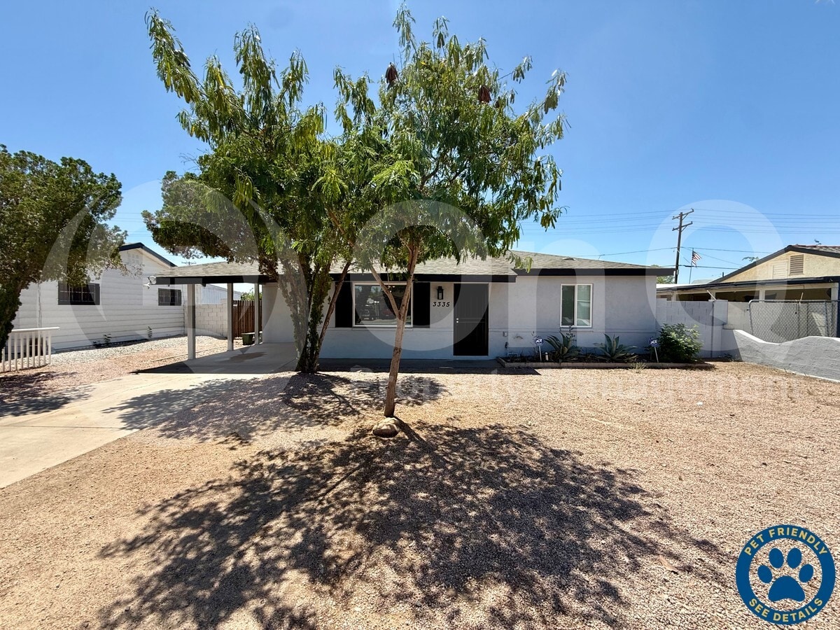 Photo - 3335 E Oak St