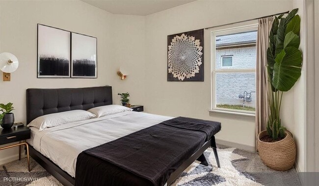 Photo - 10917 Tildon Ave