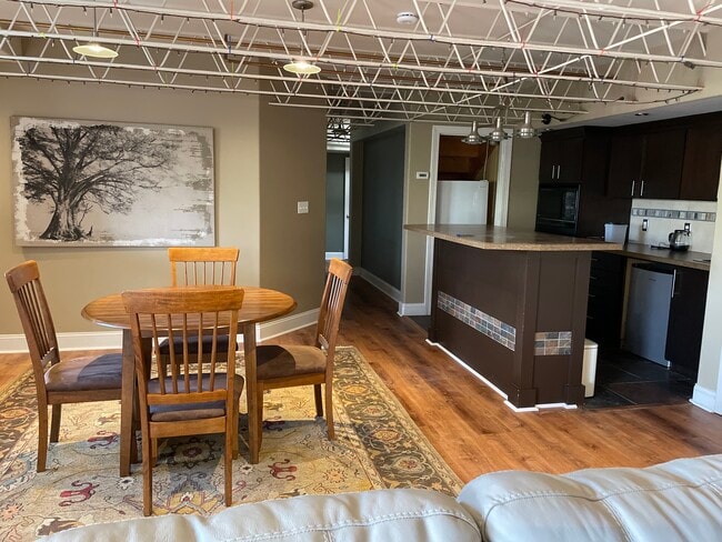 Photo - 421 Senter Dr