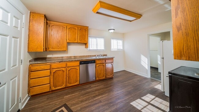 Photo - **Move-In Special** Charming 2bedroom, 1ba...