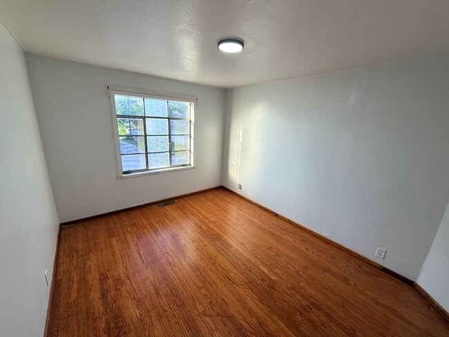 Photo - 814 W Highland Ave