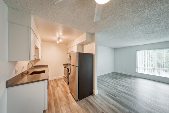 Photo - Grayson by Trion Living