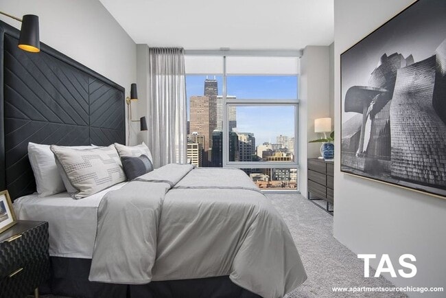 Building Photo - 200 E Illinois St Unit 2BD2BA