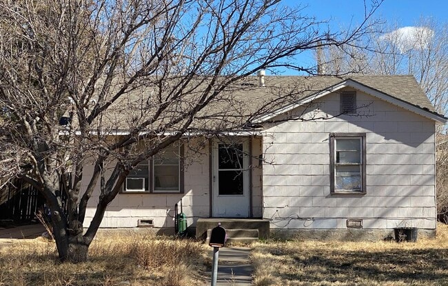 Building Photo - 1109 Elm Ave