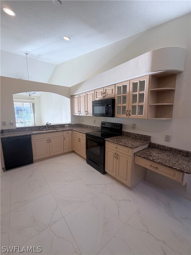 Building Photo - 8220 Ibis Cove Cir Unit B216