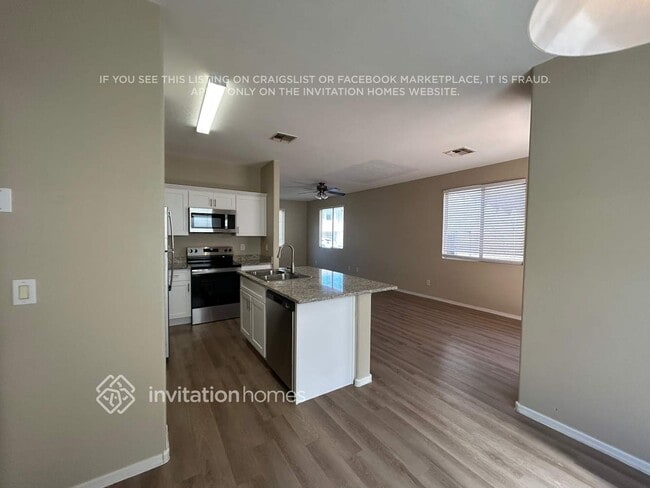 Photo - 5221 W Fulton St