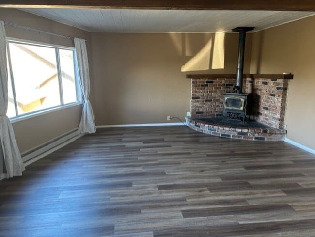 Photo - 2028 Linden Dr Unit 1