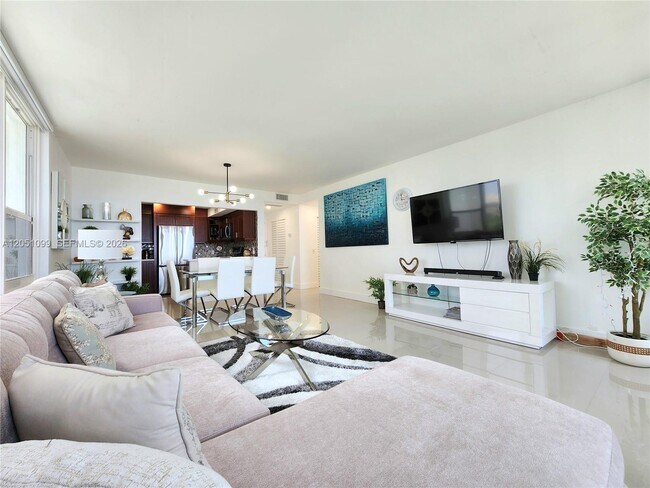 Photo - 3505 S Ocean Dr Unit 521