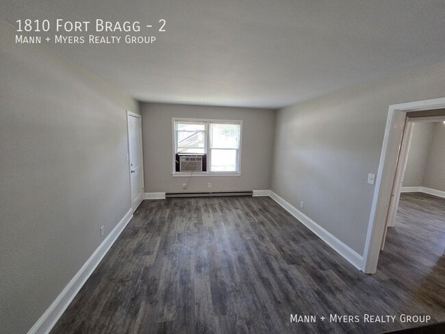 Photo - 1810 Fort Bragg Rd Unidad 2