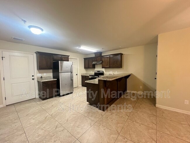 Photo - 2607 E Eisenhower Ave Unidad 3