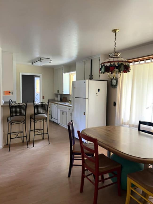 Photo - Charming Fully Furnished 3 Bedroom, 1.5 Bath Home – Dog Friendly!