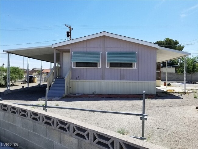 Photo - 252 Navajo Dr