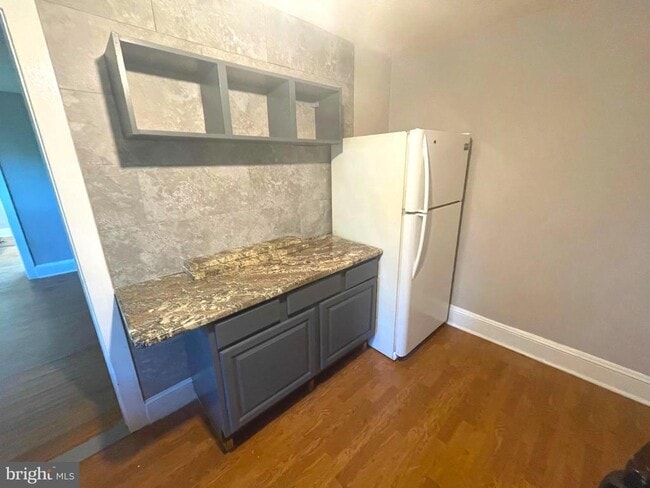 Photo - 622 W Bridge St