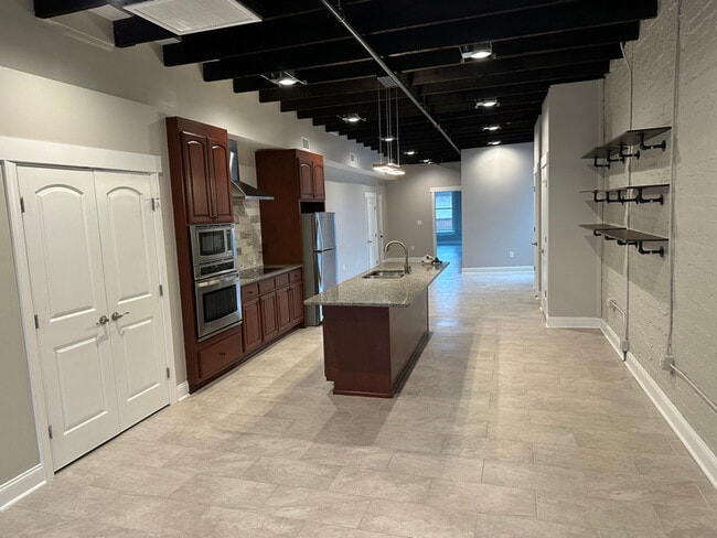 Photo - 104 S 4th St Unit E