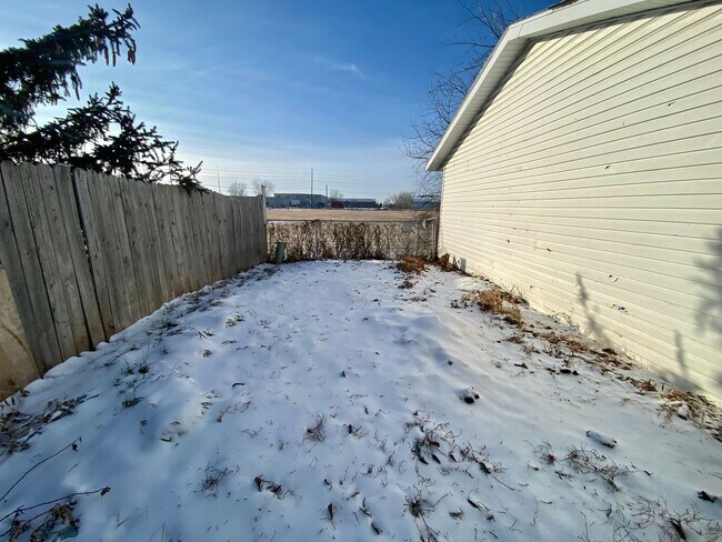 Photo - 3 Bedroom Duplex!