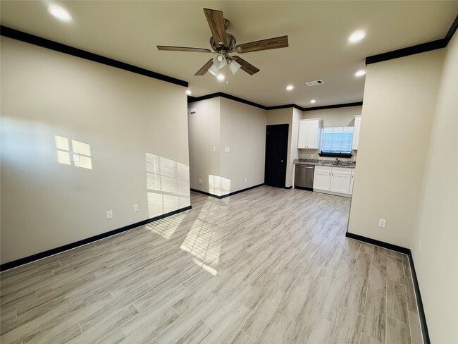 Photo - 4802 Cruse Rd