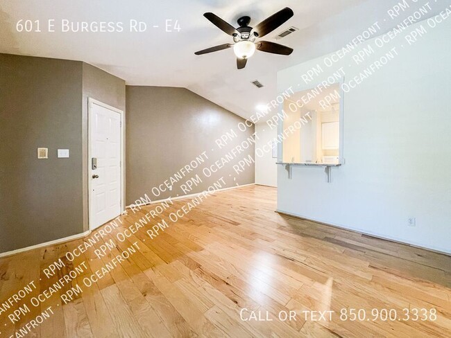 Photo - 601 E Burgess Rd