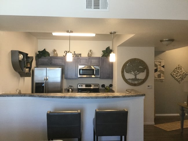 North Loop Apartments