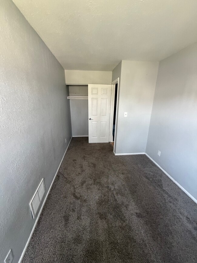 Photo - 8865 N Swan Rd